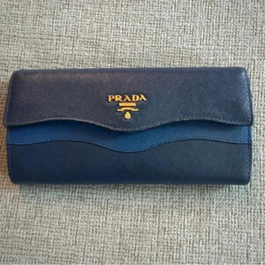 PRADA Saffiano Wave Continental Flap Wallet Bluette & Azzurro